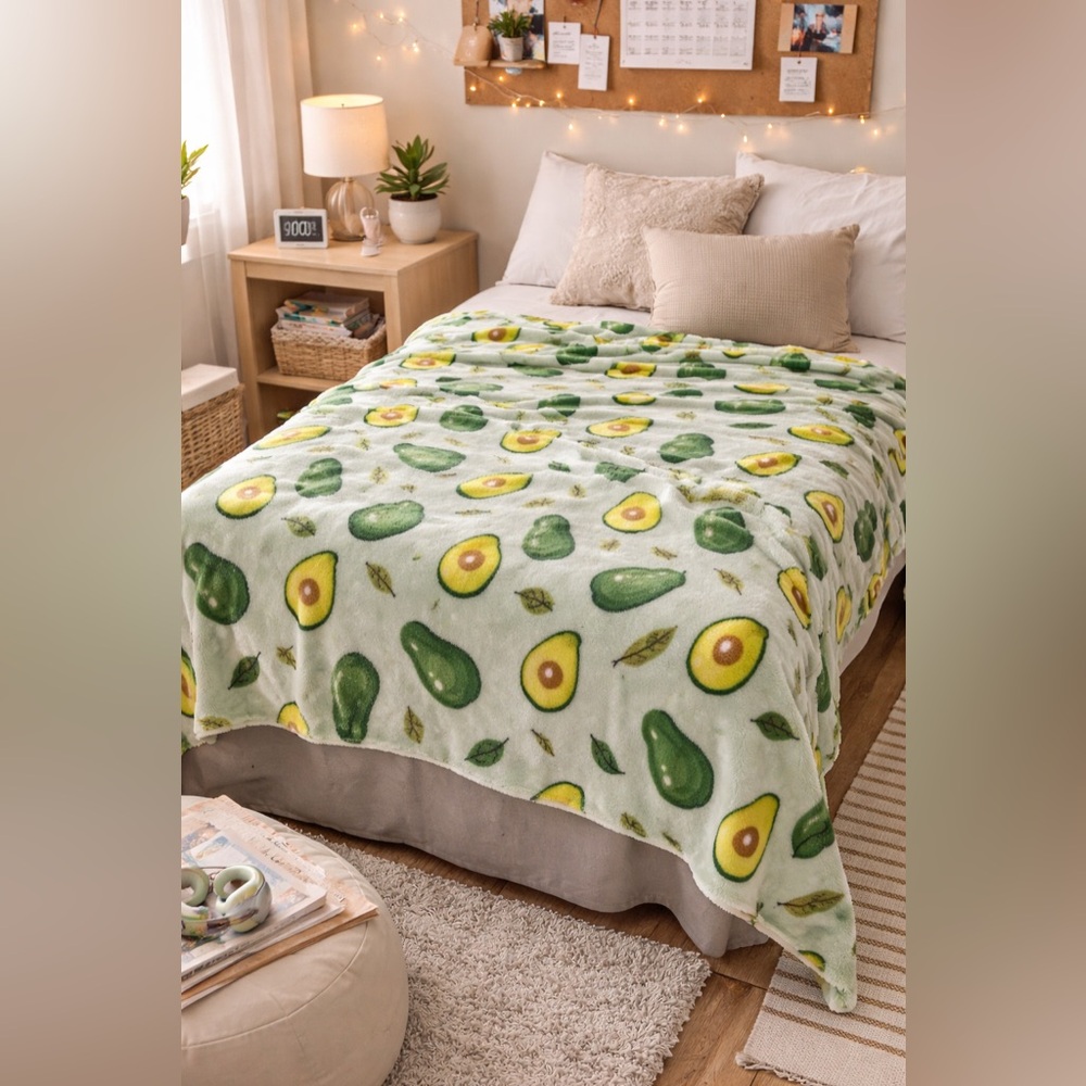 NWT RJ Home Avocado Plush Flannel Throw Blanket 50” x 60”